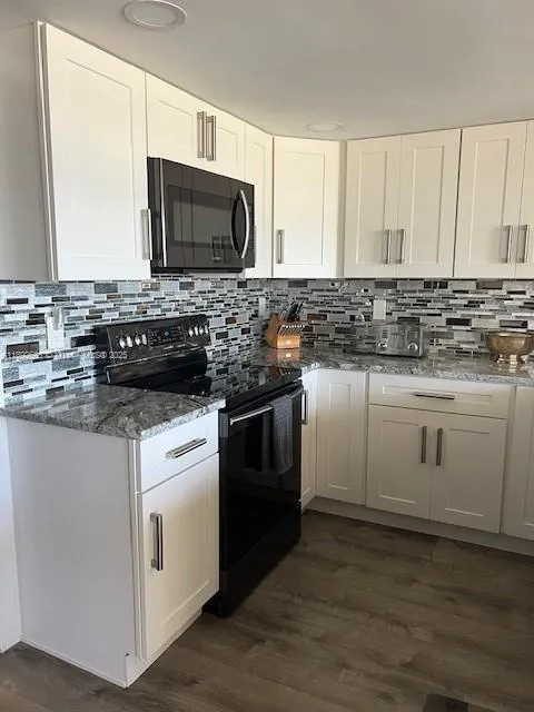 108 Lakeshore Dr, #338