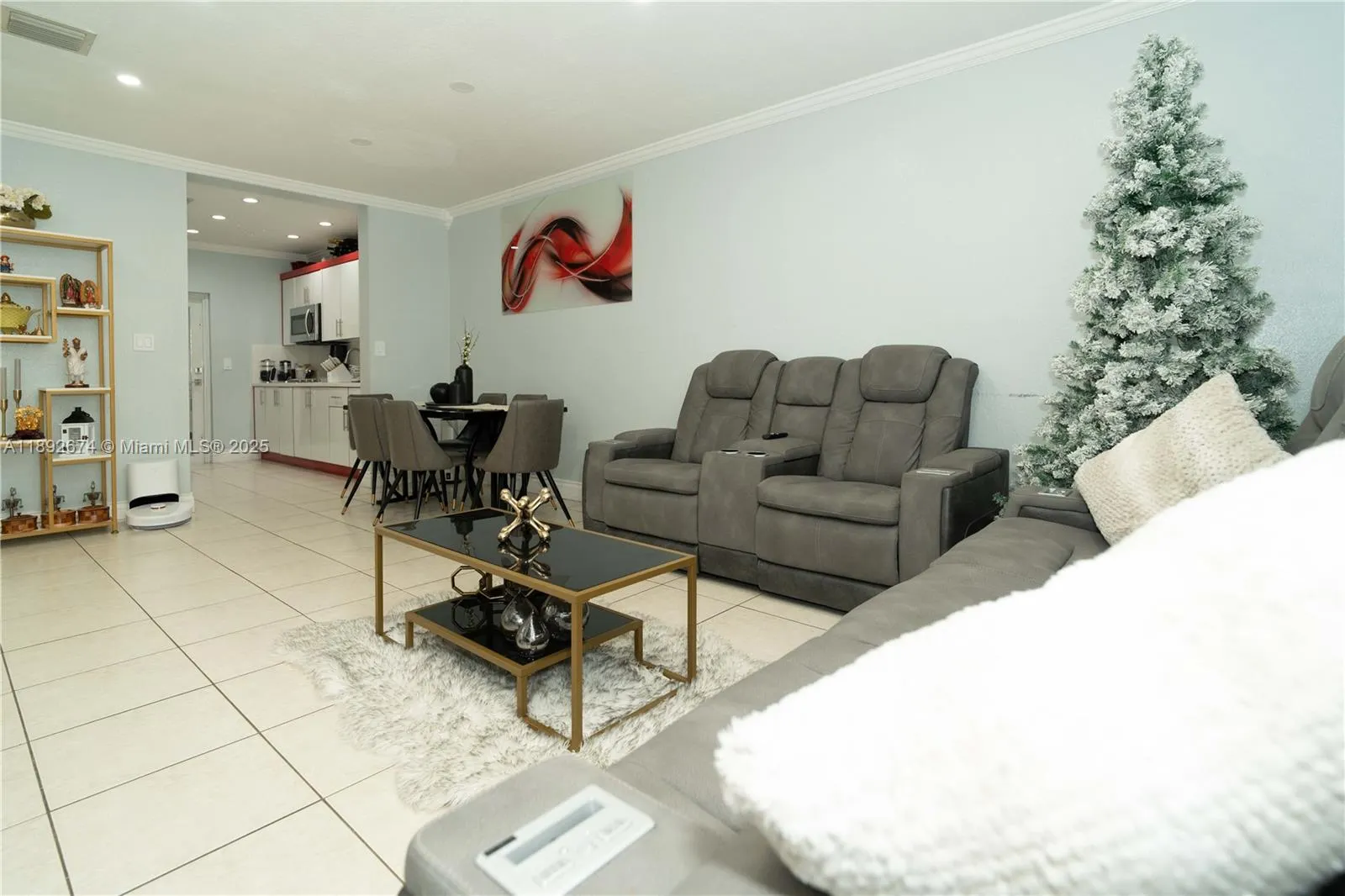 298 E 3rd St, #102