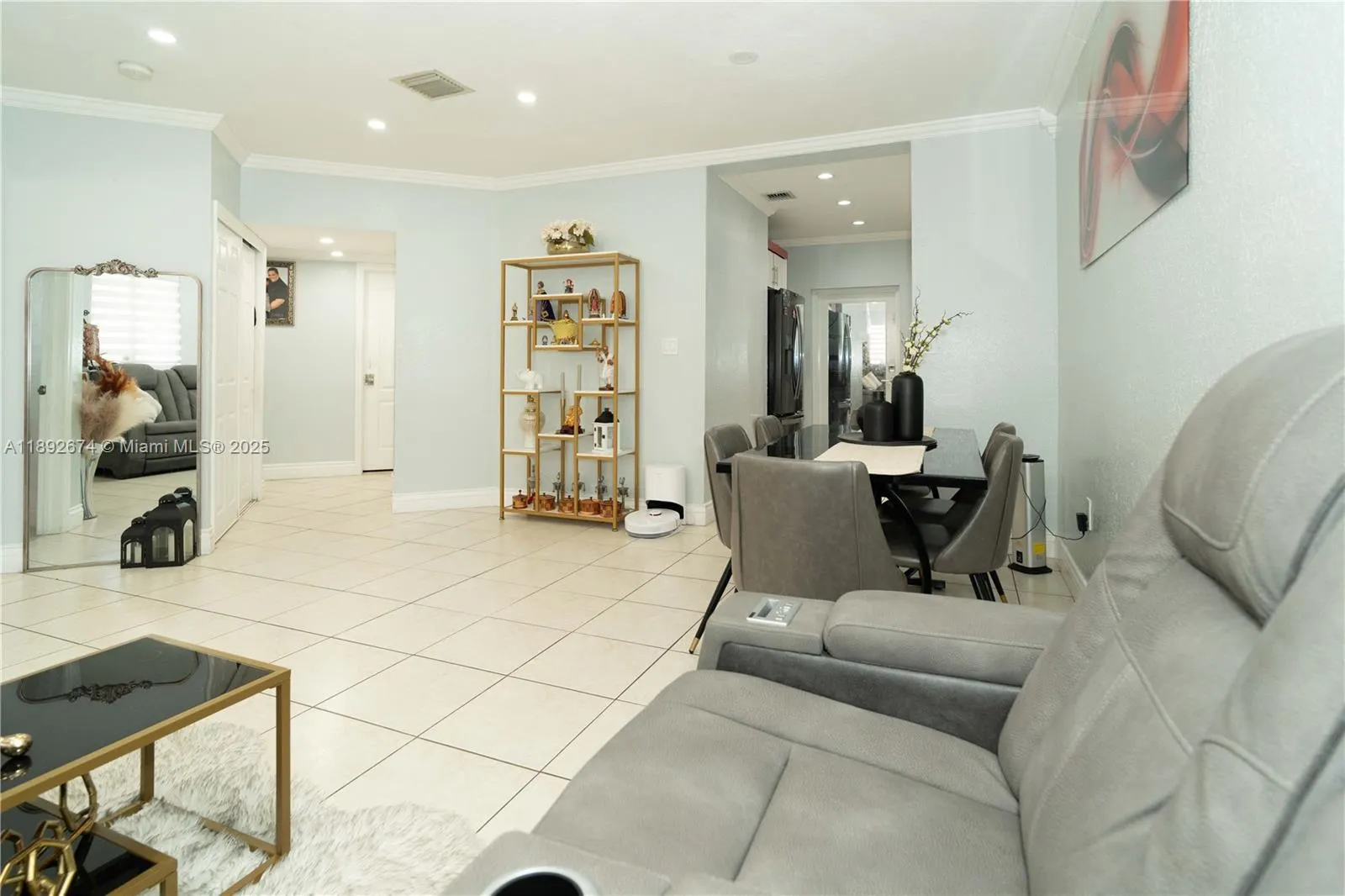 298 E 3rd St, #102