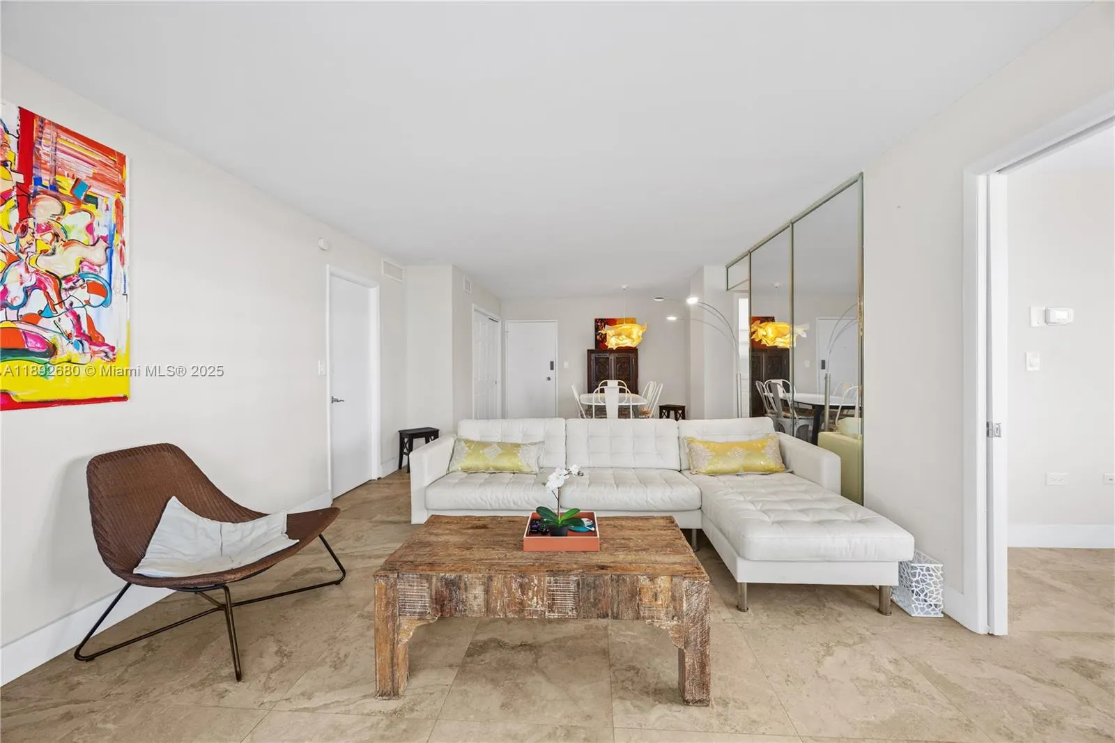 5555 Collins Ave, #4B