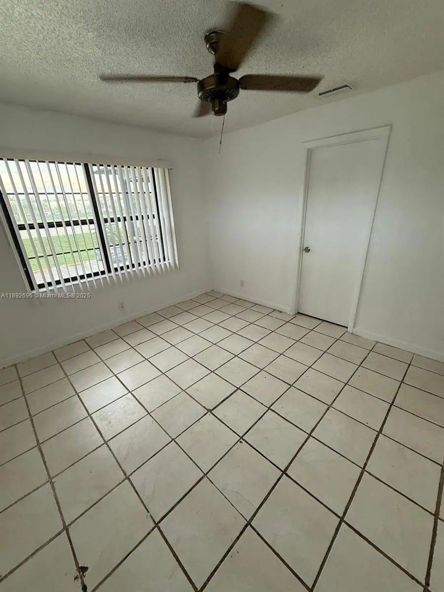 2355 Linton Ridge Cir, #F6