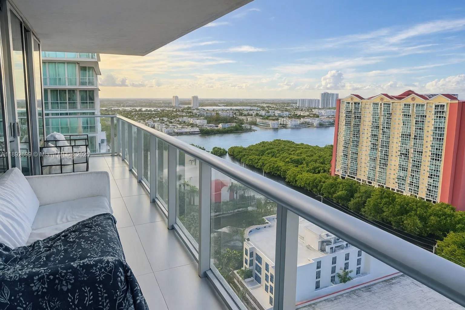 300 Sunny Isles Blvd, #4-2407