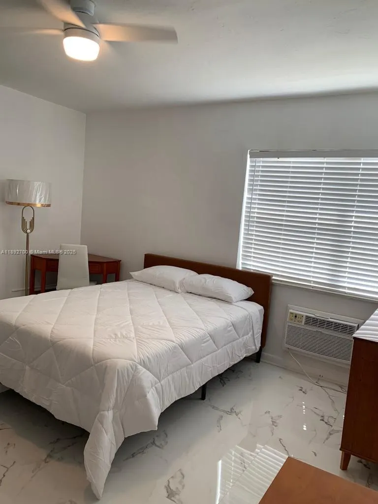 545 Michigan Ave, #7