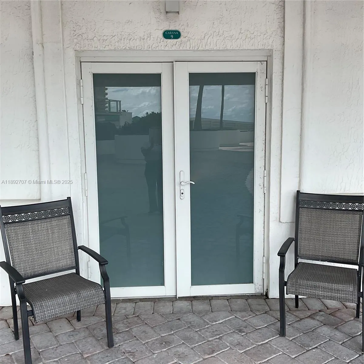 16485 Collins Ave, #Cabana 9