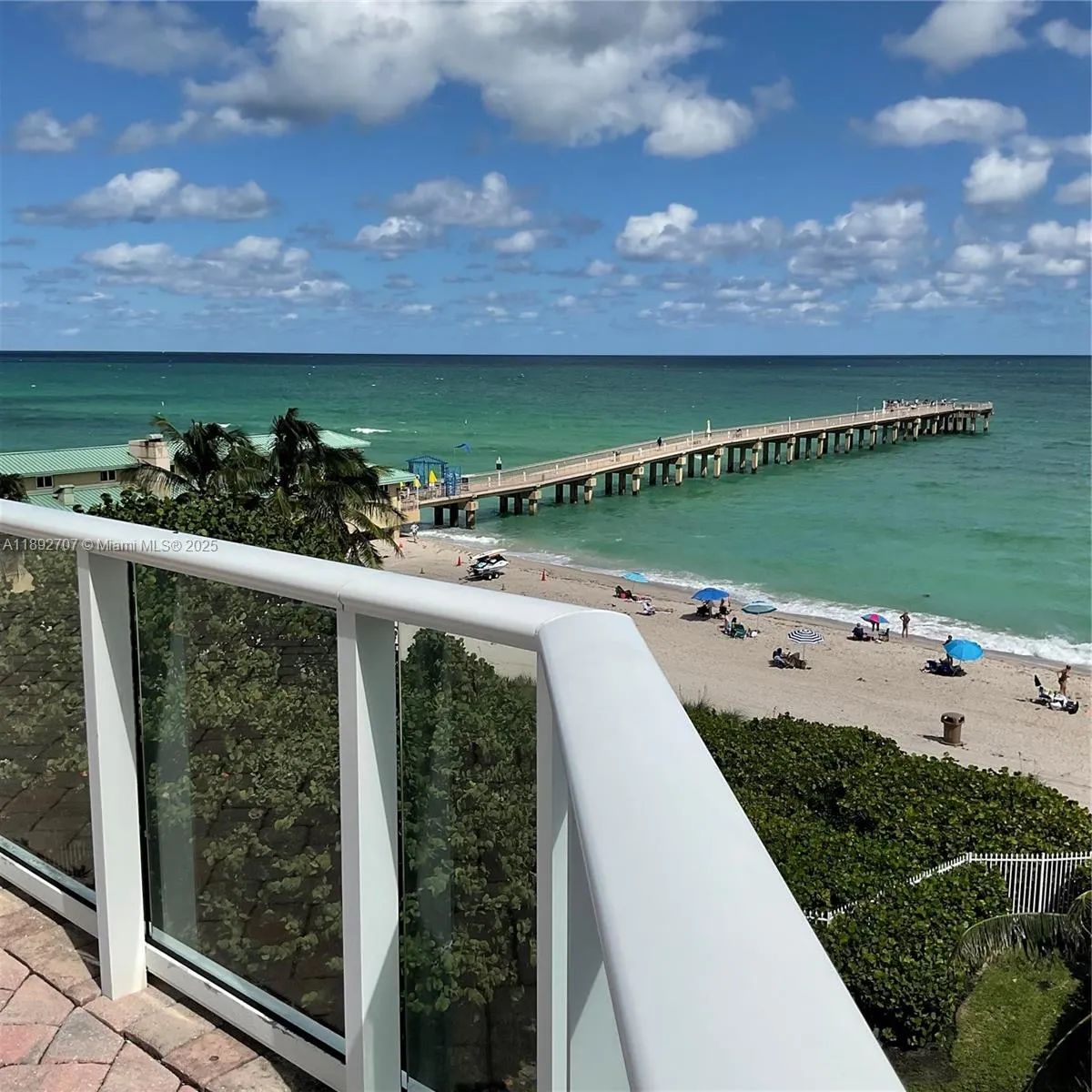 16485 Collins Ave, #Cabana 9