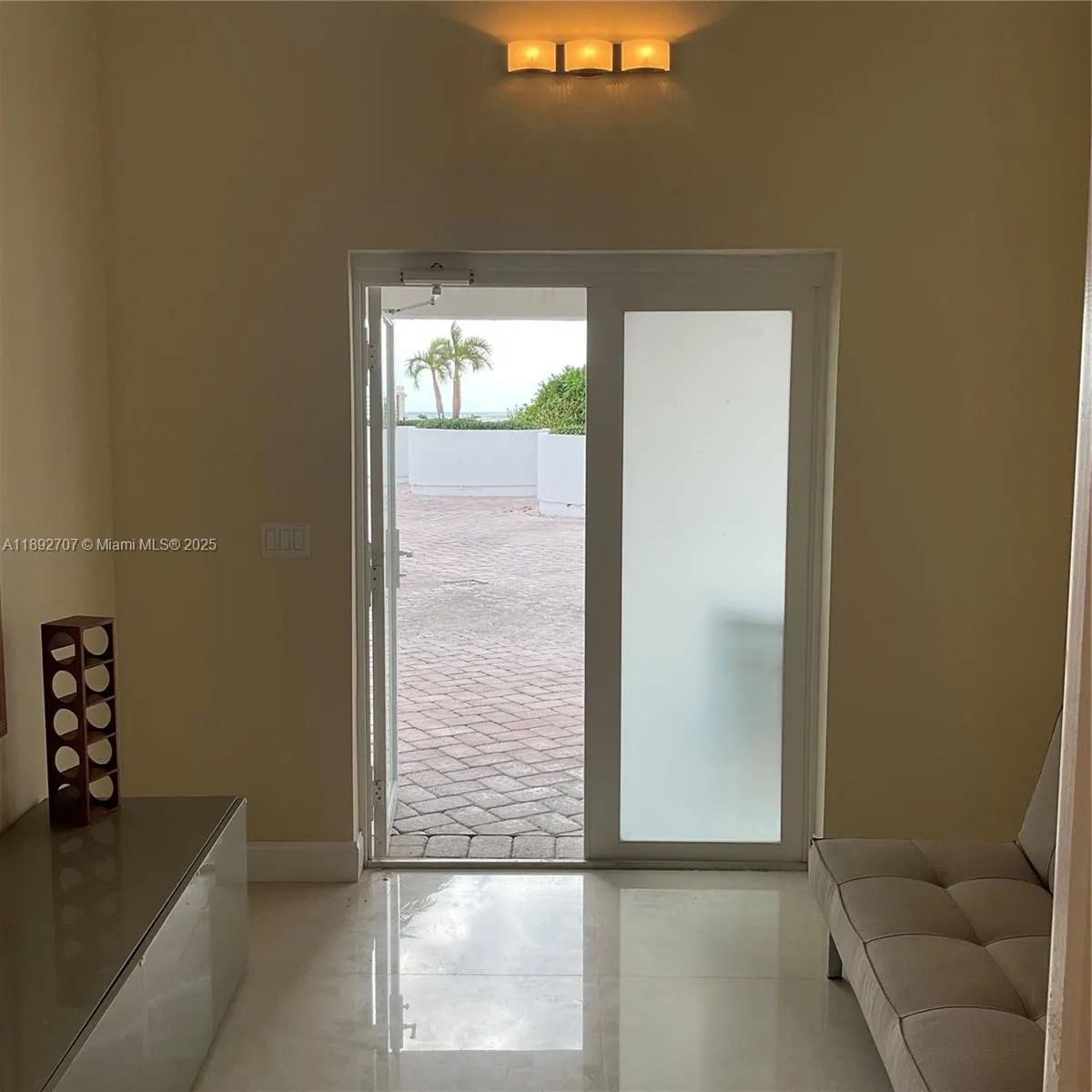 16485 Collins Ave, #Cabana 9