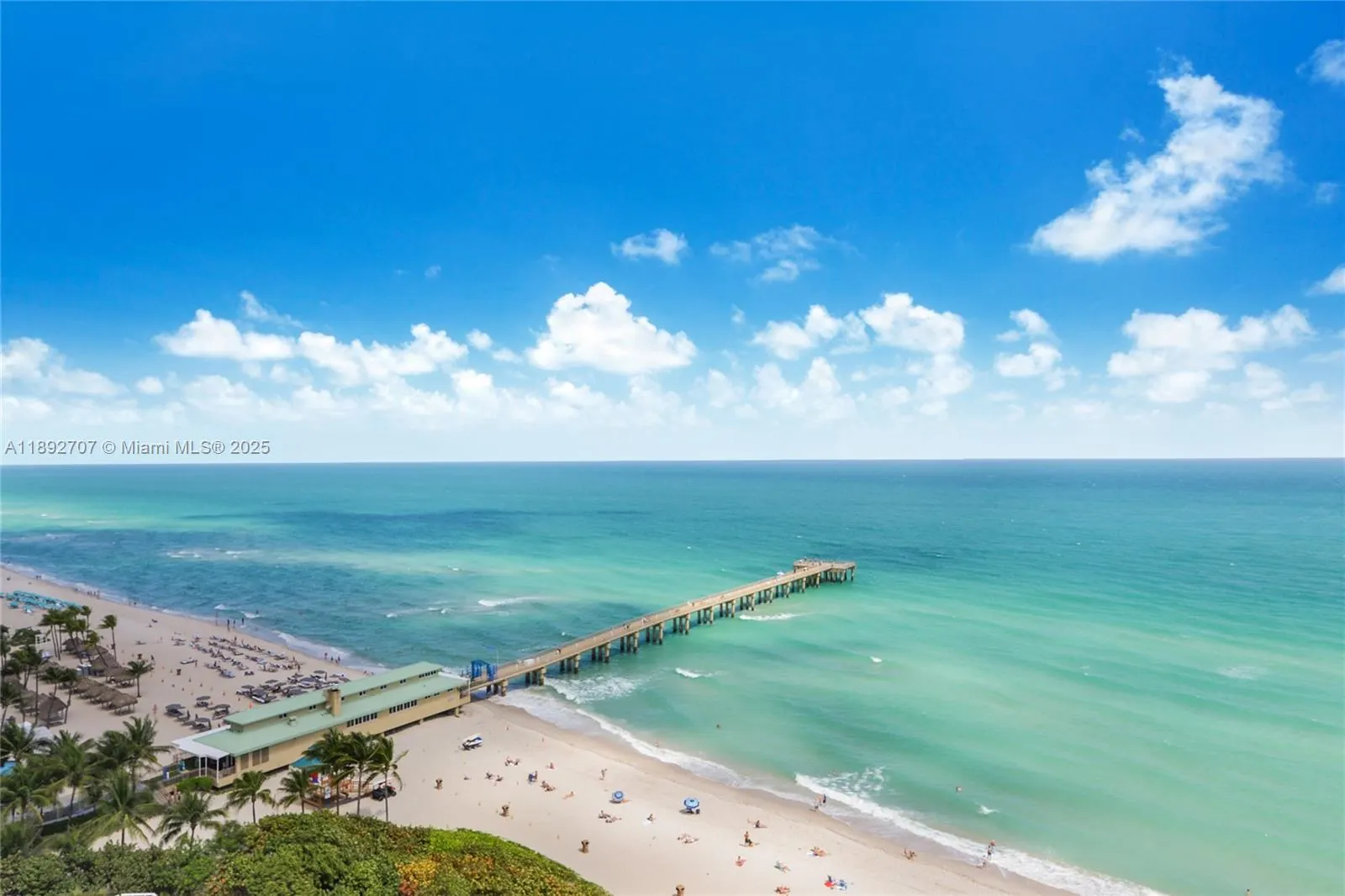 16485 Collins Ave, #Cabana 9