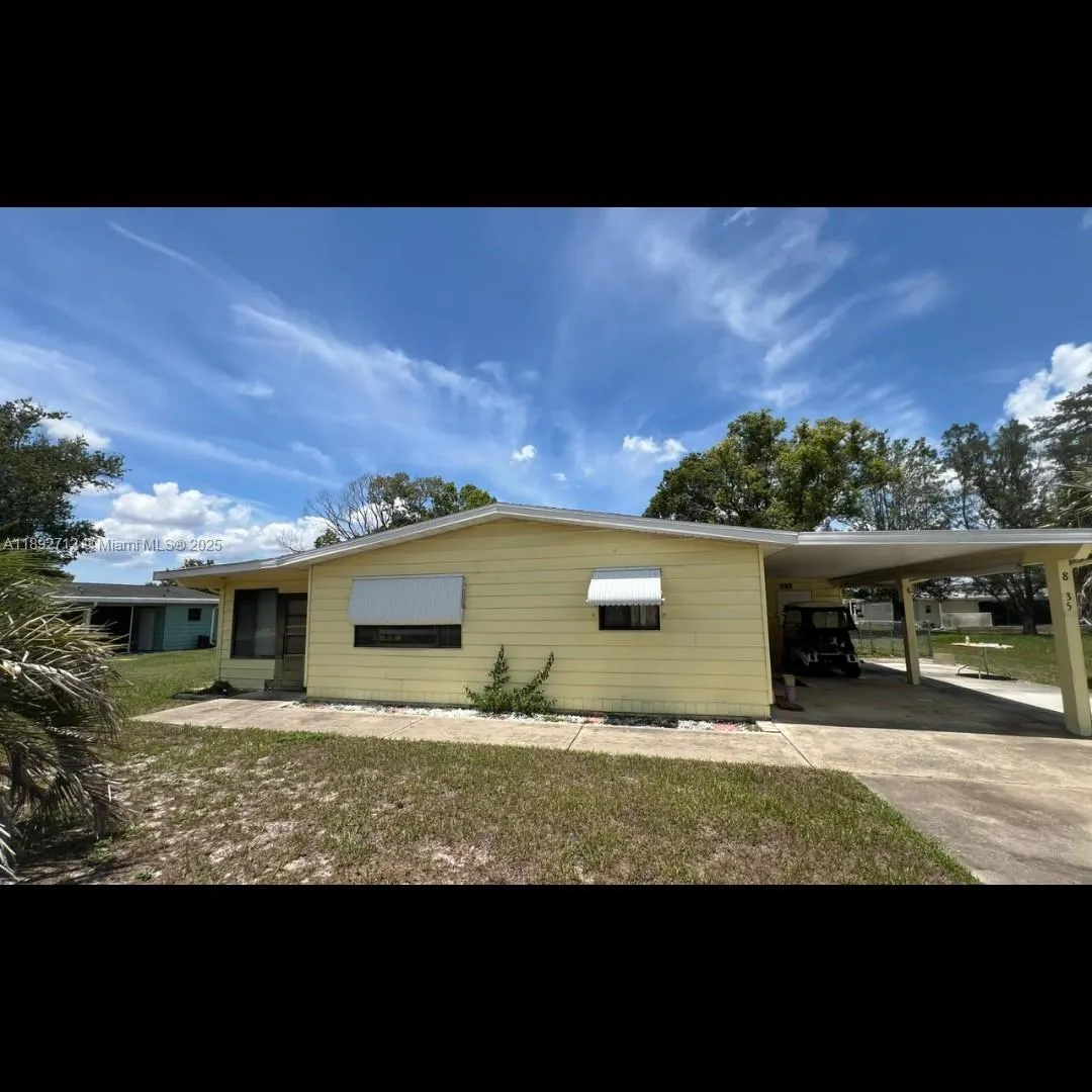 8935 SW 104th place