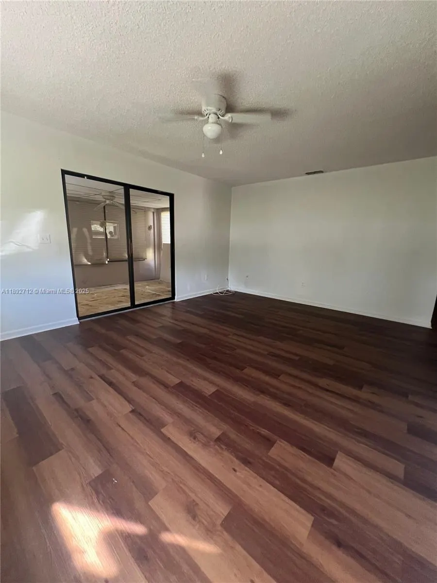 8935 SW 104th place