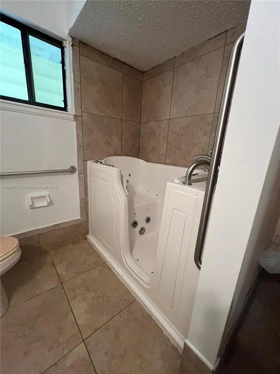 8935 SW 104th place