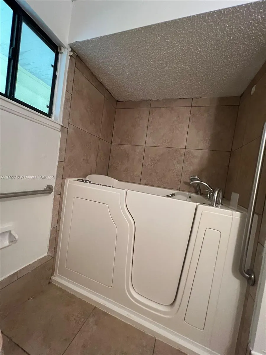 8935 SW 104th place