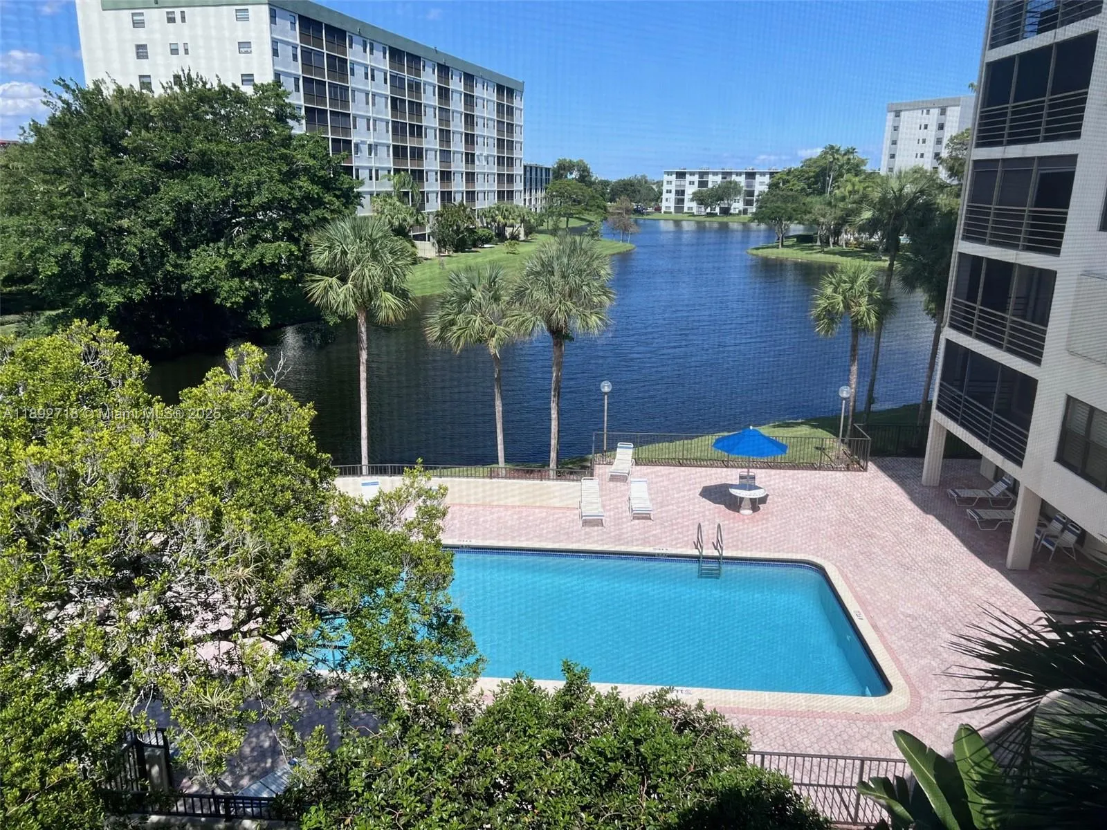 2307 S Cypress Bend Dr, #406A