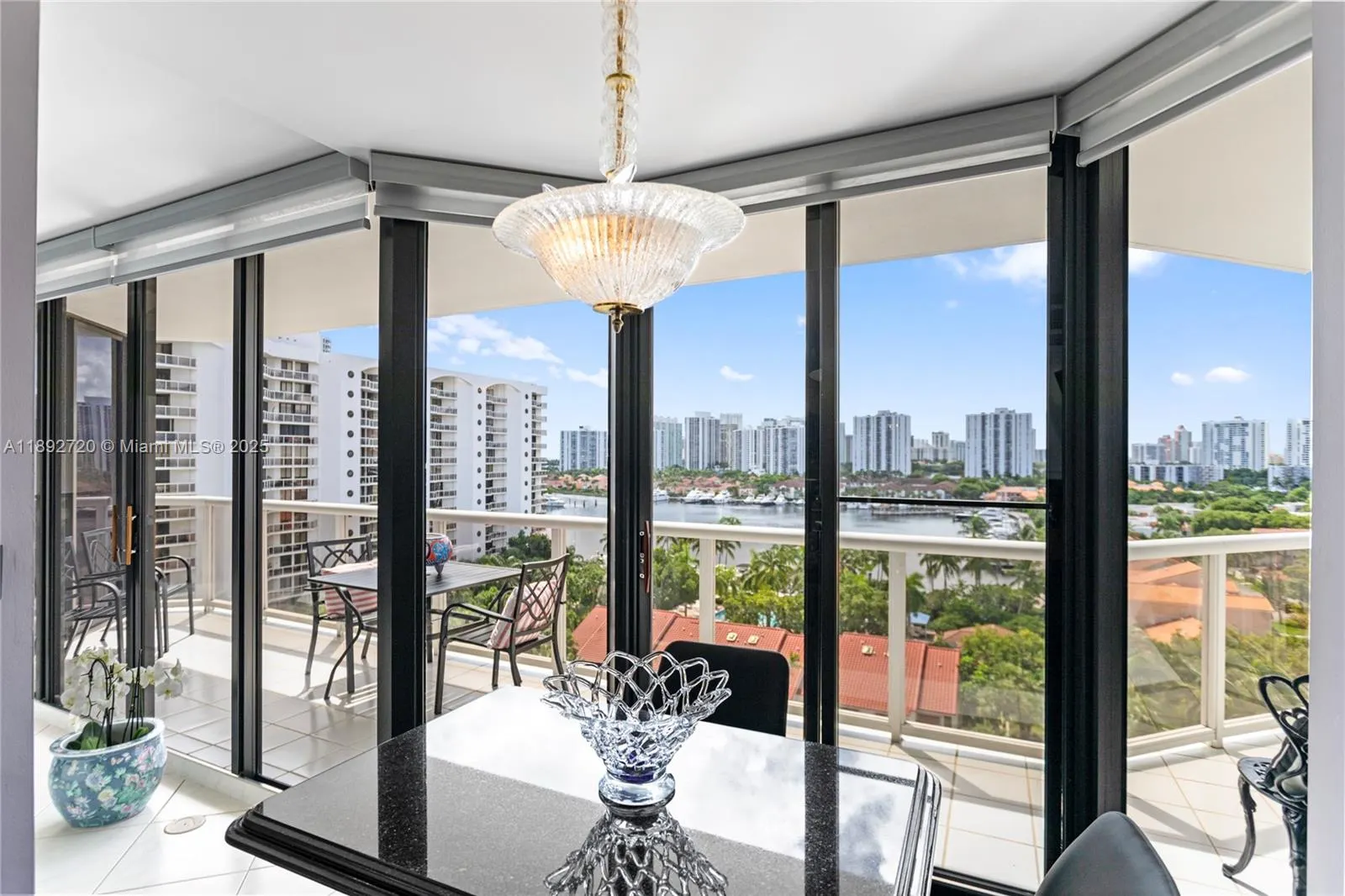 3598 Yacht Club Dr, #1004
