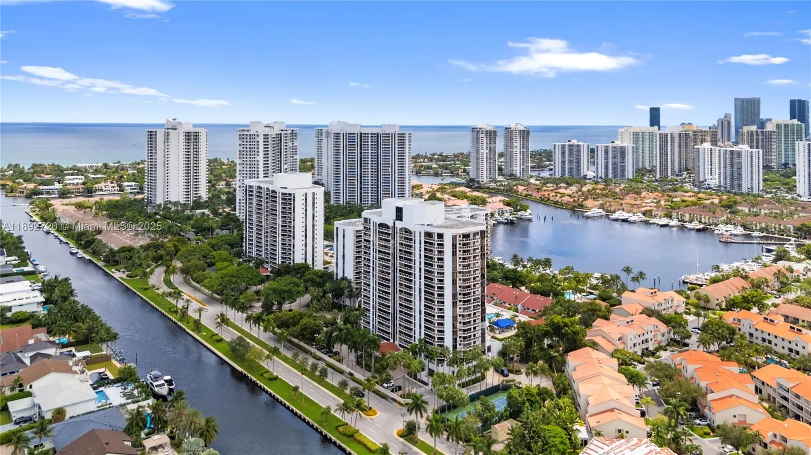 3598 Yacht Club Dr, #1004