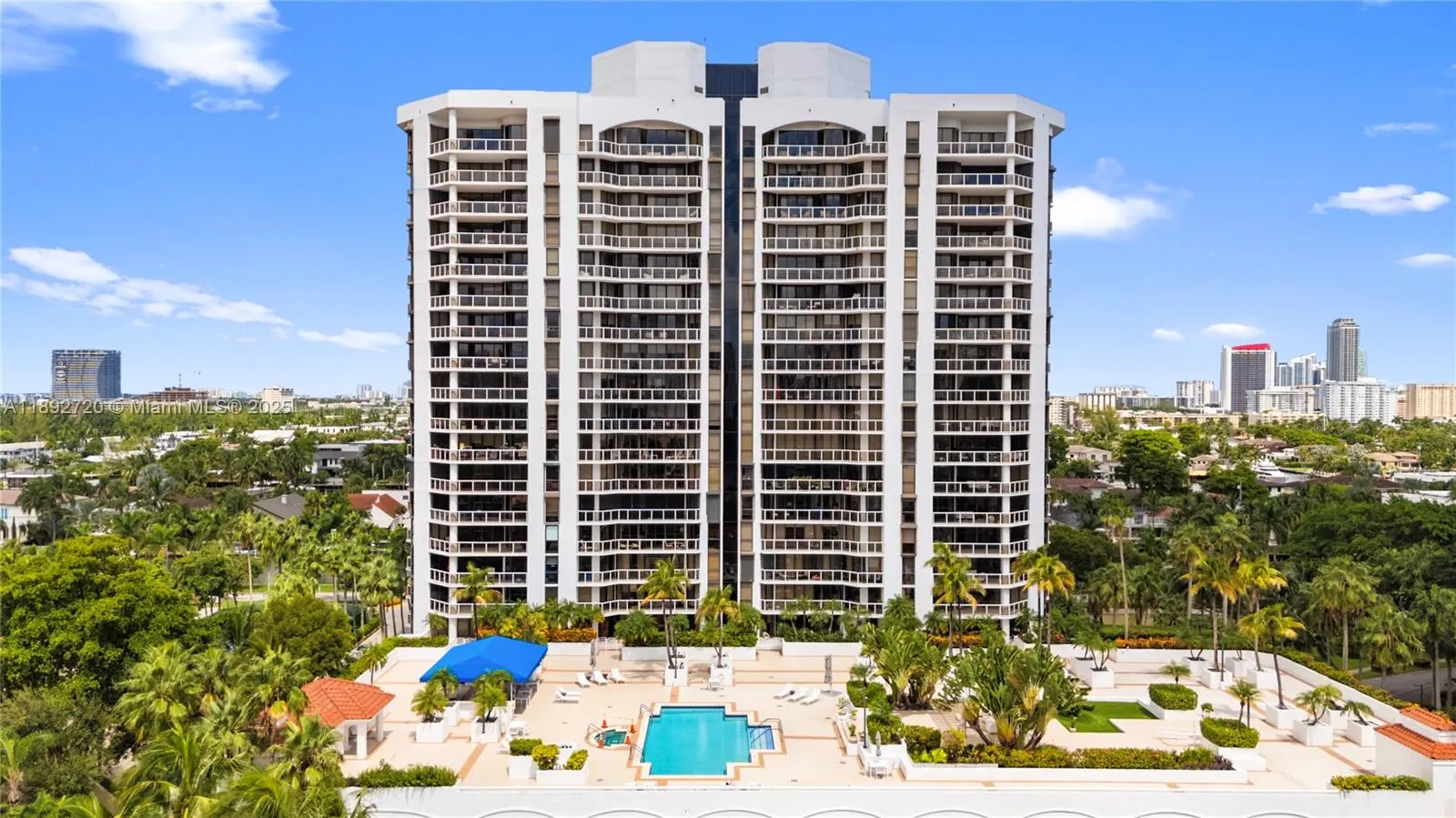 3598 Yacht Club Dr, #1004