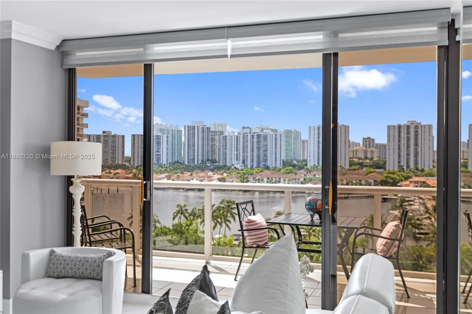 3598 Yacht Club Dr, #1004