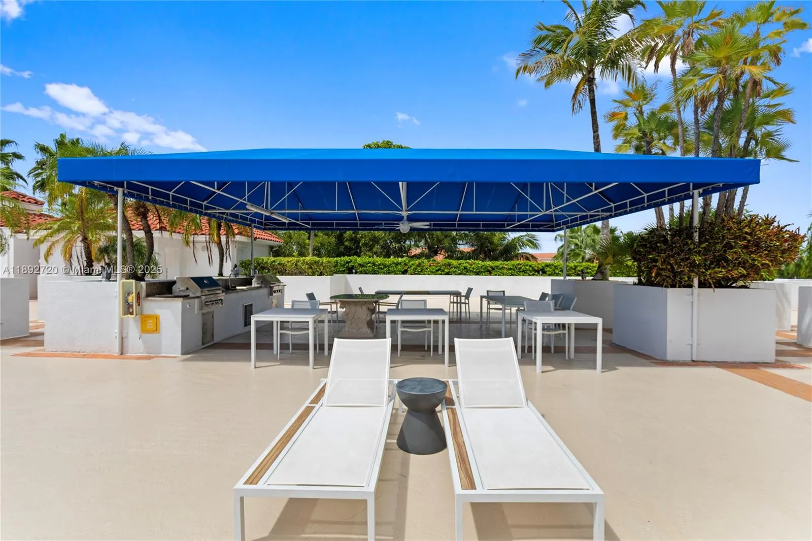 3598 Yacht Club Dr, #1004
