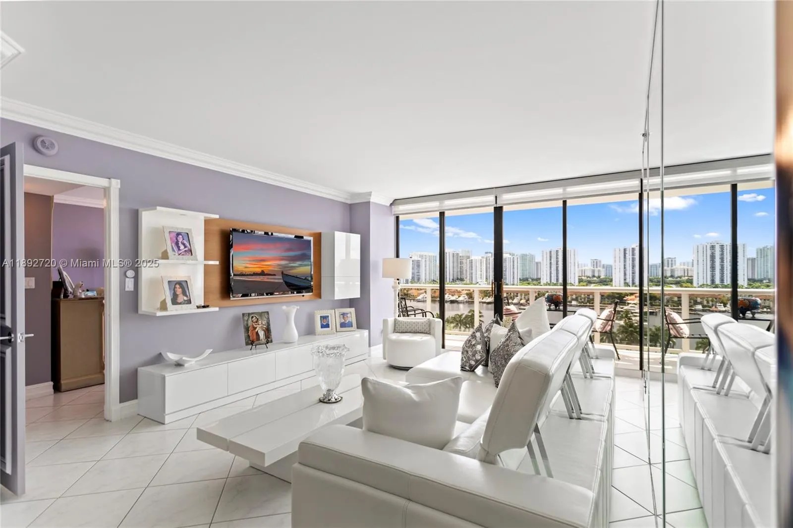 3598 Yacht Club Dr, #1004