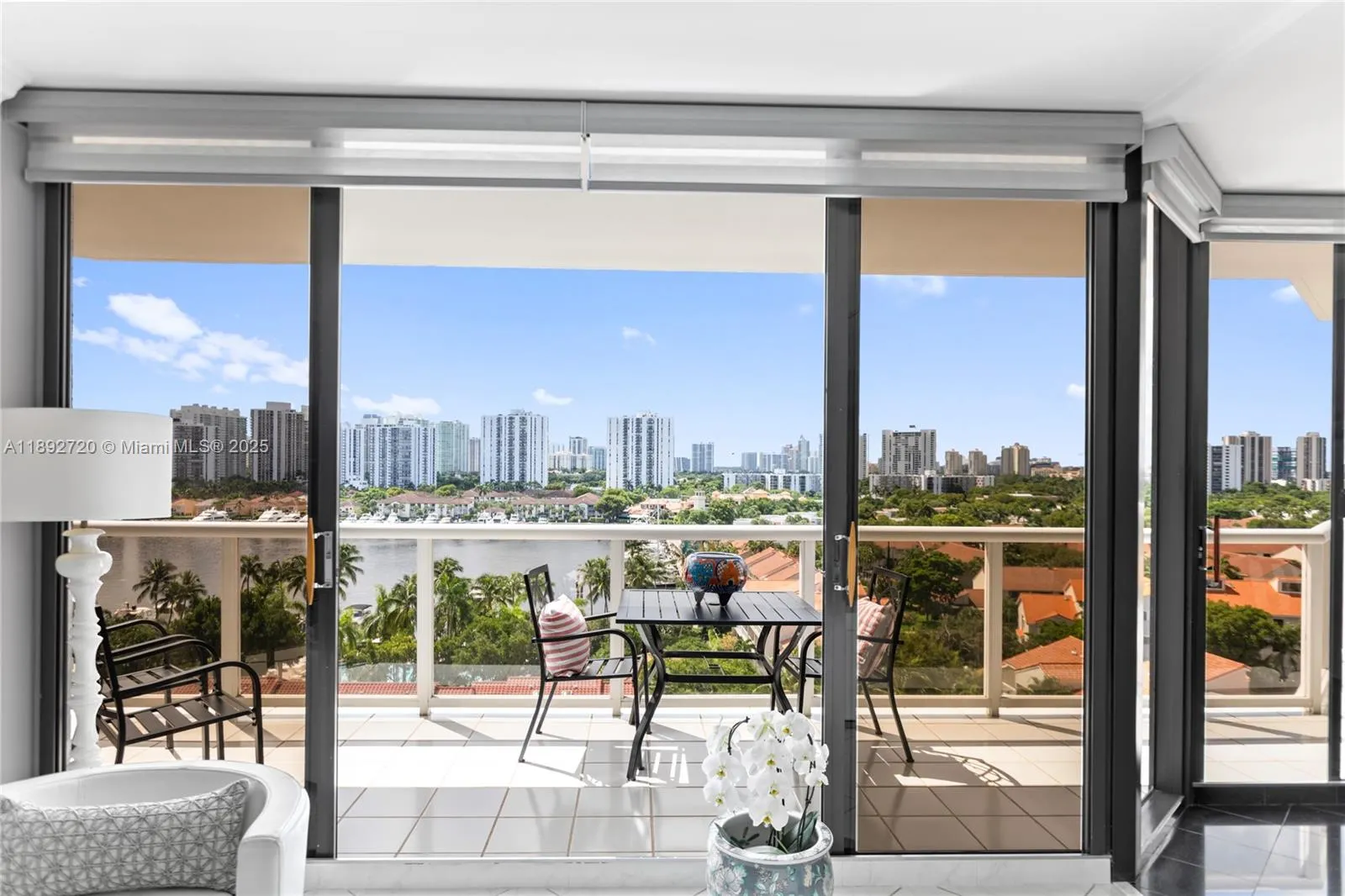 3598 Yacht Club Dr, #1004