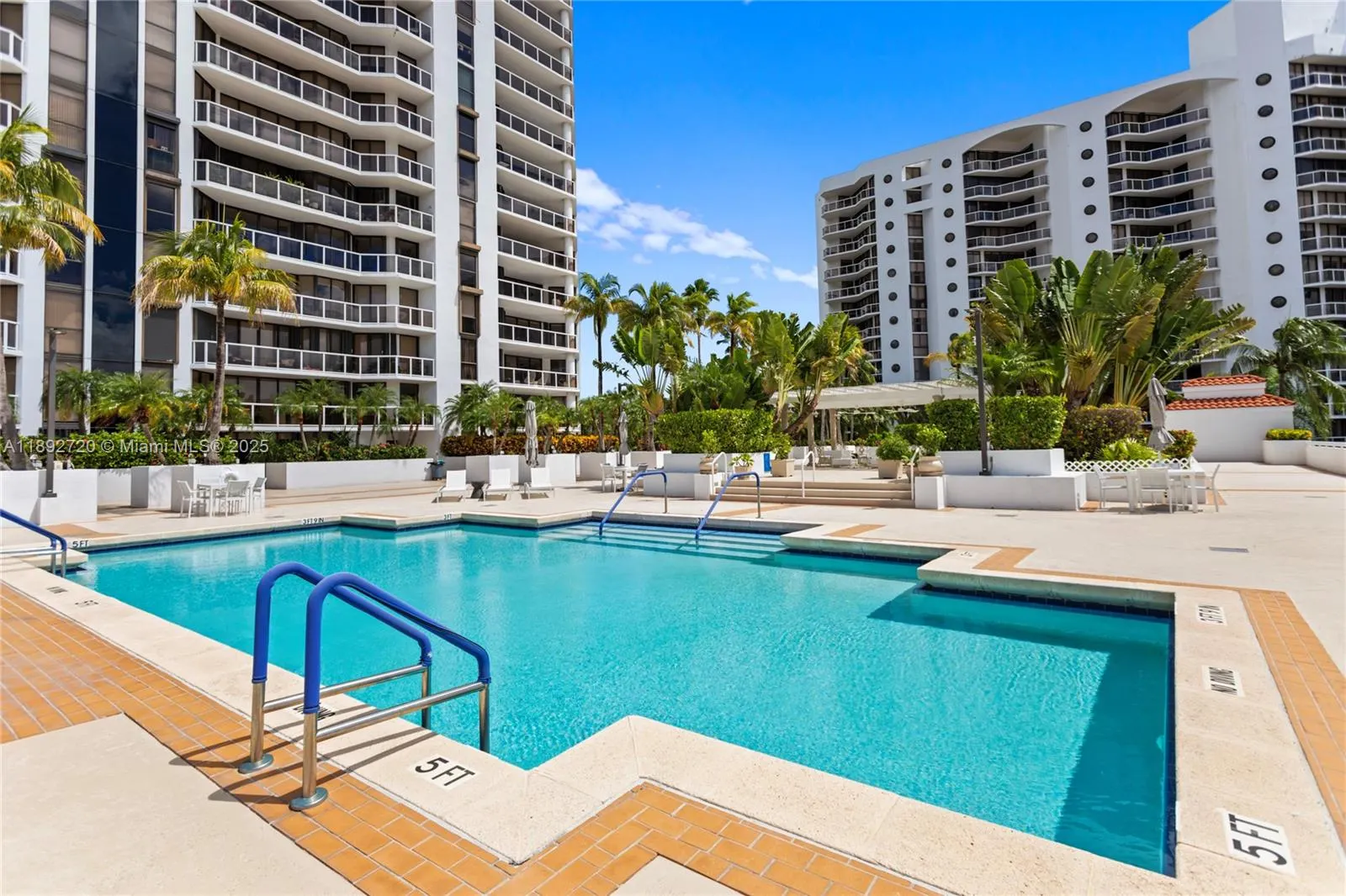 3598 Yacht Club Dr, #1004