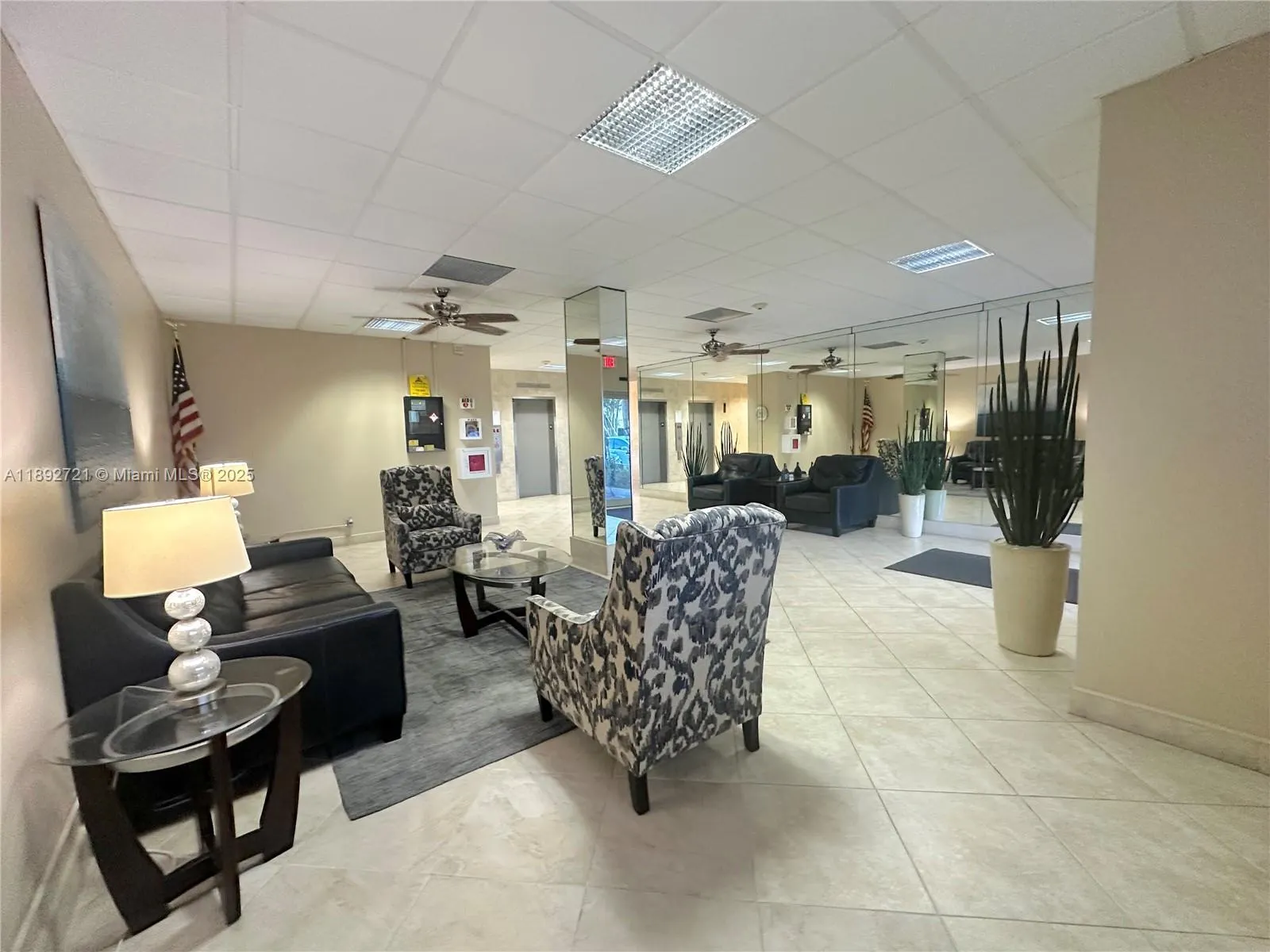 900 NE 18th Ave, #304