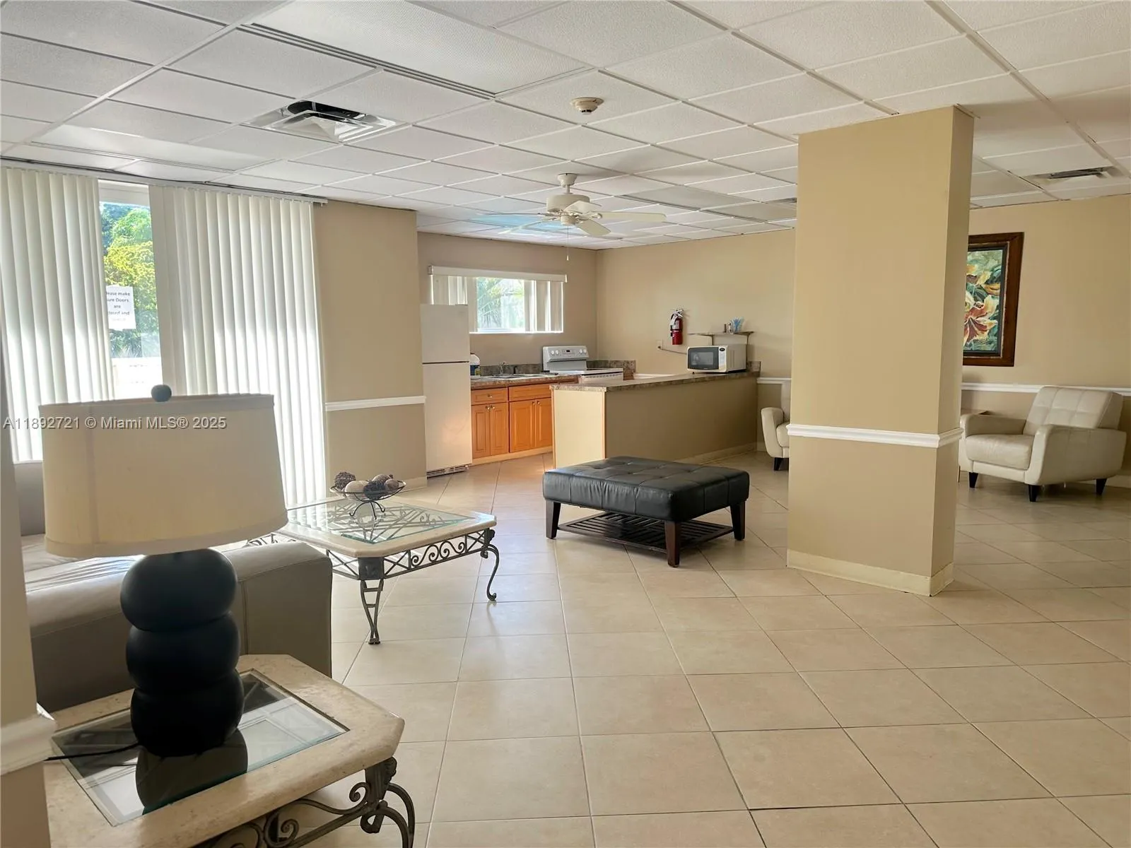900 NE 18th Ave, #304