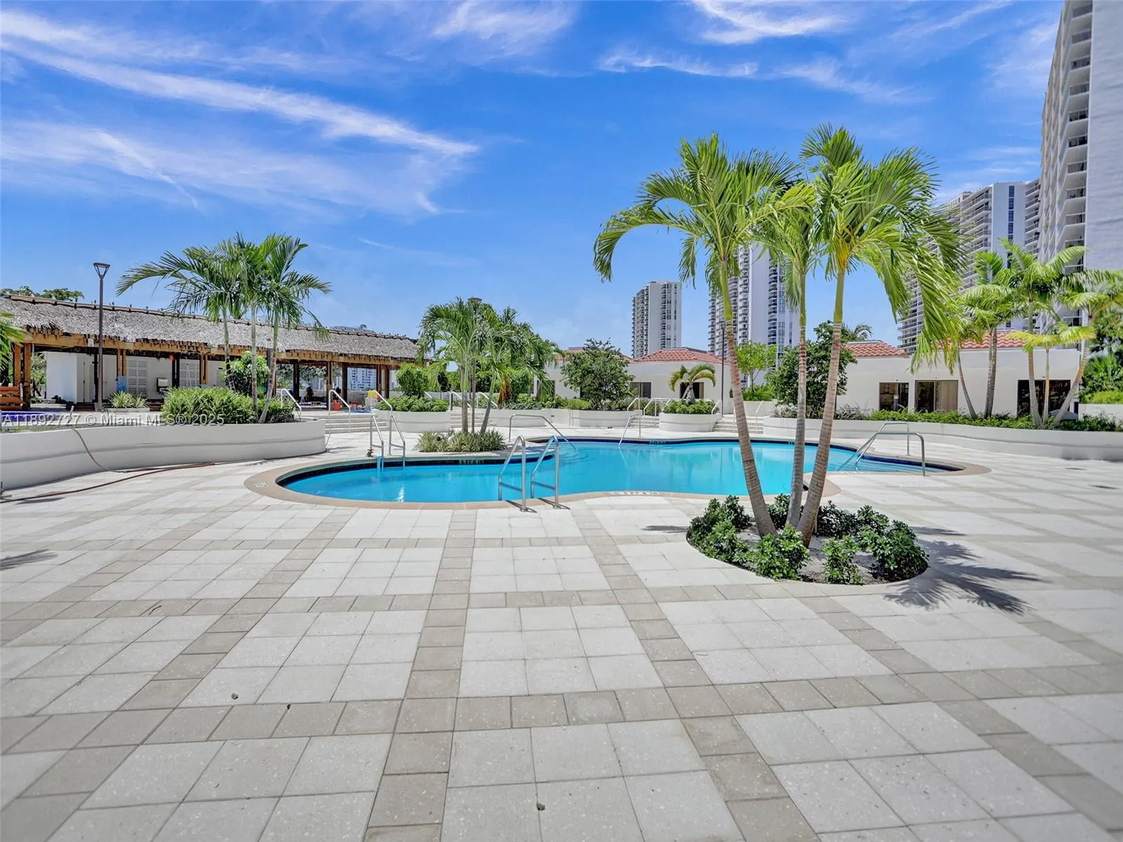 20281 E Country Club Dr, #210