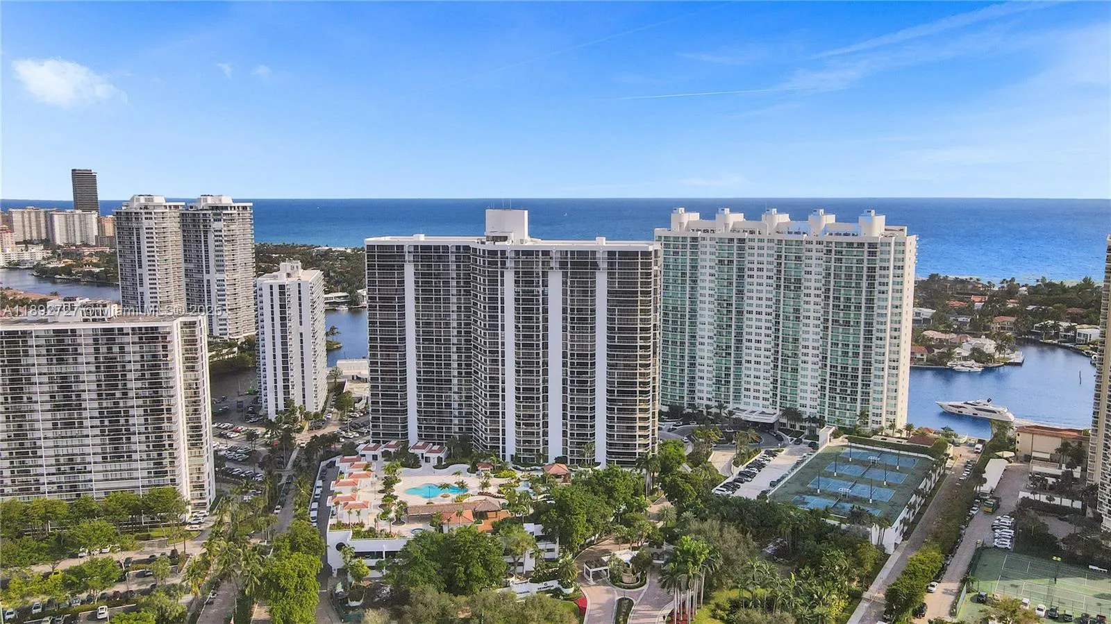 20281 E Country Club Dr, #210
