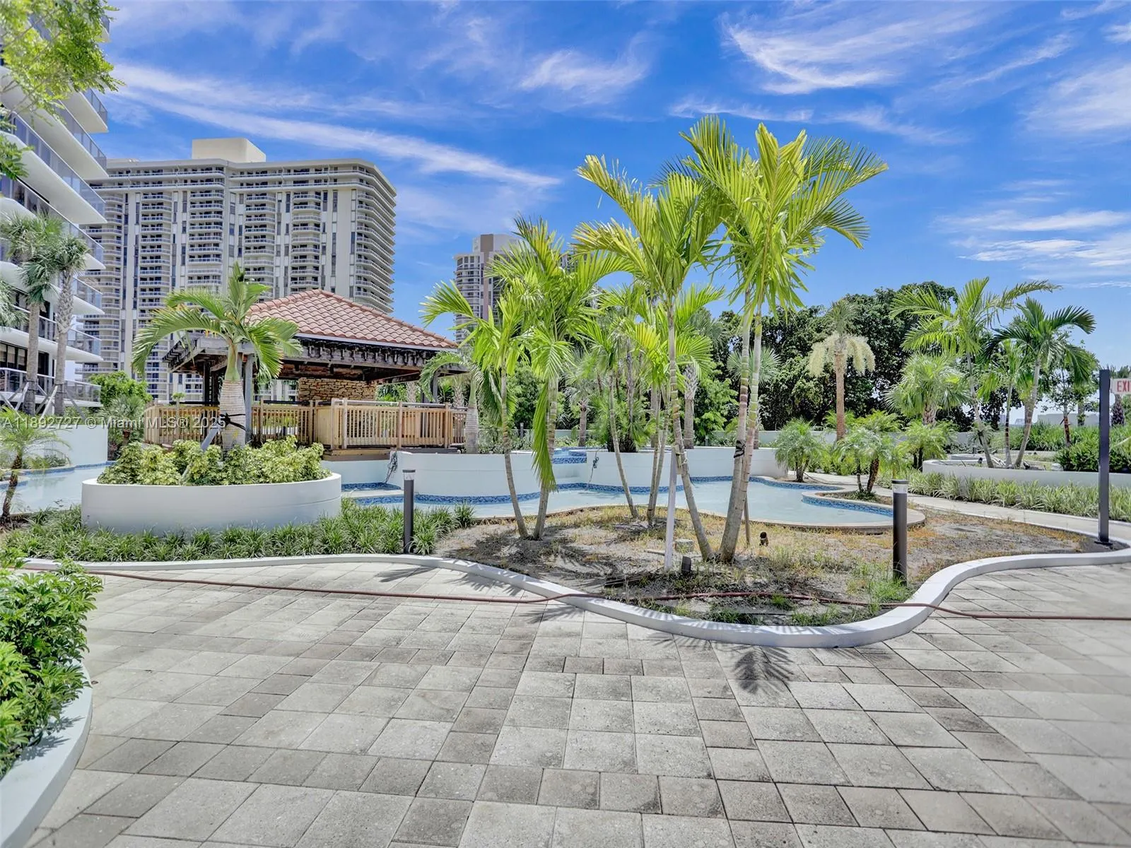 20281 E Country Club Dr, #210