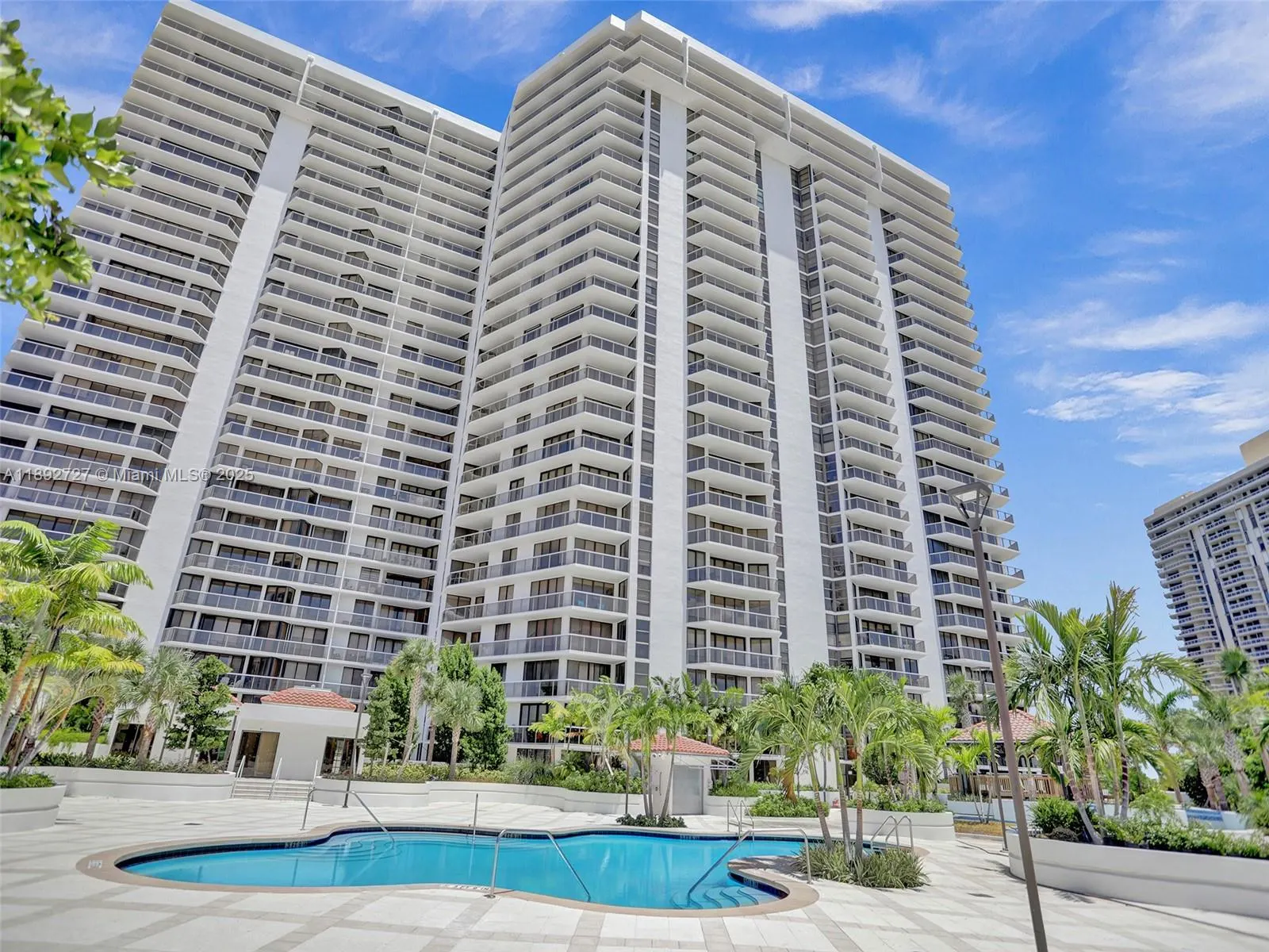 20281 E Country Club Dr, #210