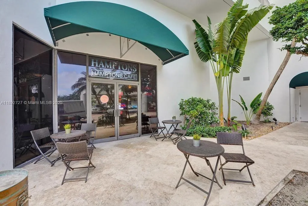 20281 E Country Club Dr, #210