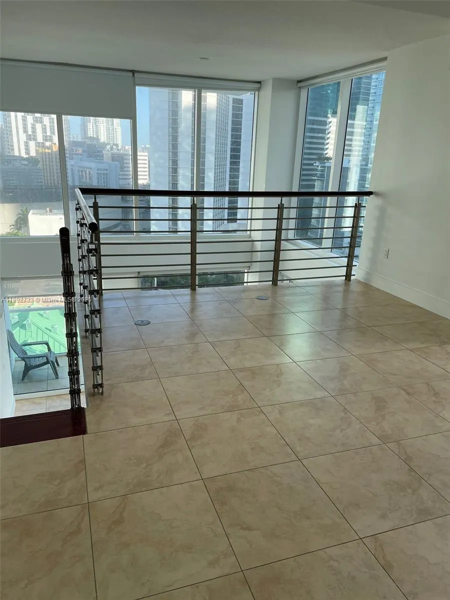 41 SE 5th St, #1001