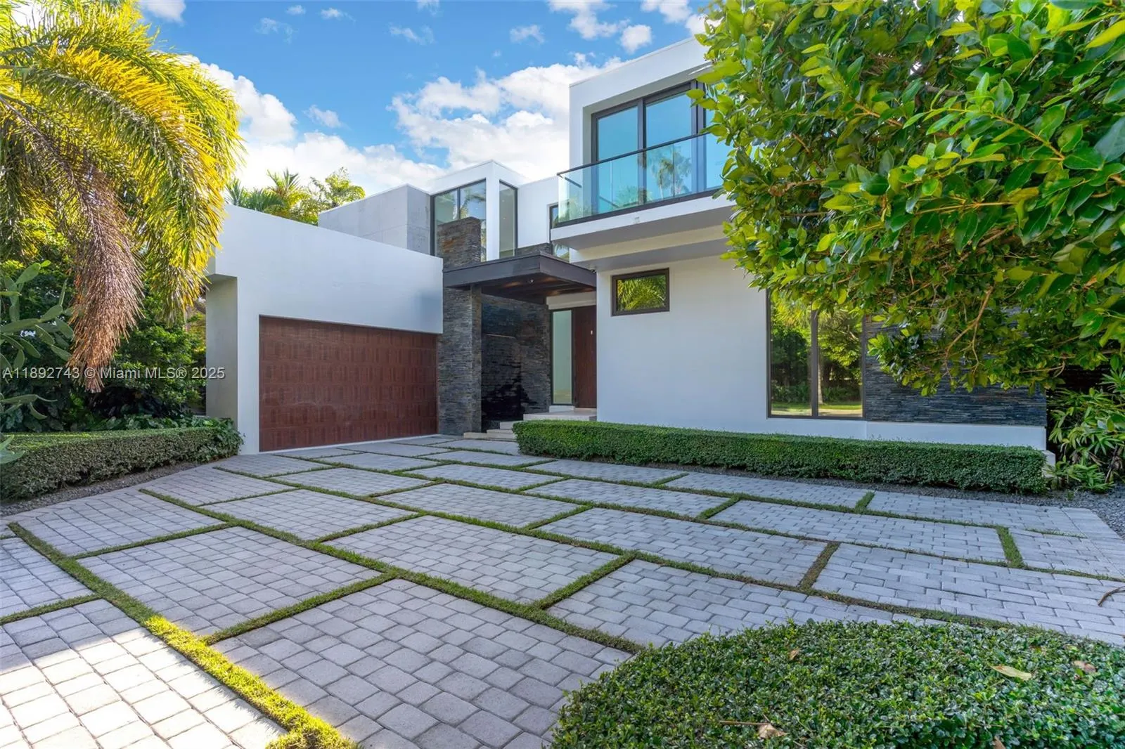 124 Park Dr, #0