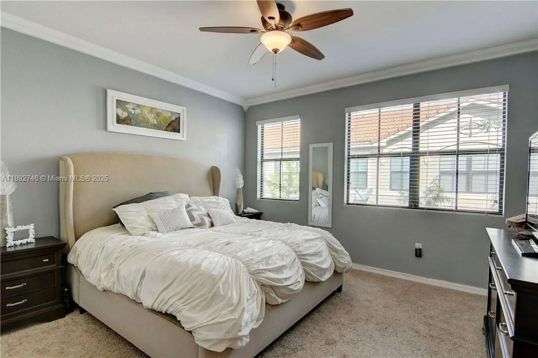 1071 NW 33rd Ct