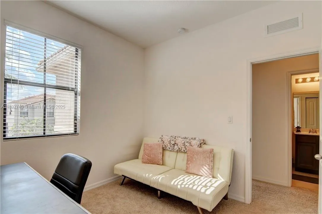 1071 NW 33rd Ct