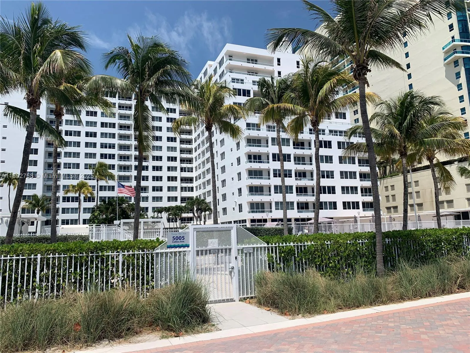 5005 Collins Ave, #1423
