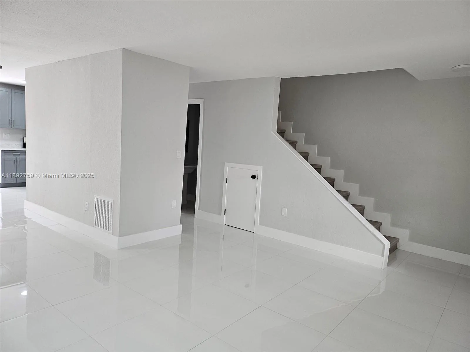 2754 NW 193rd Ter