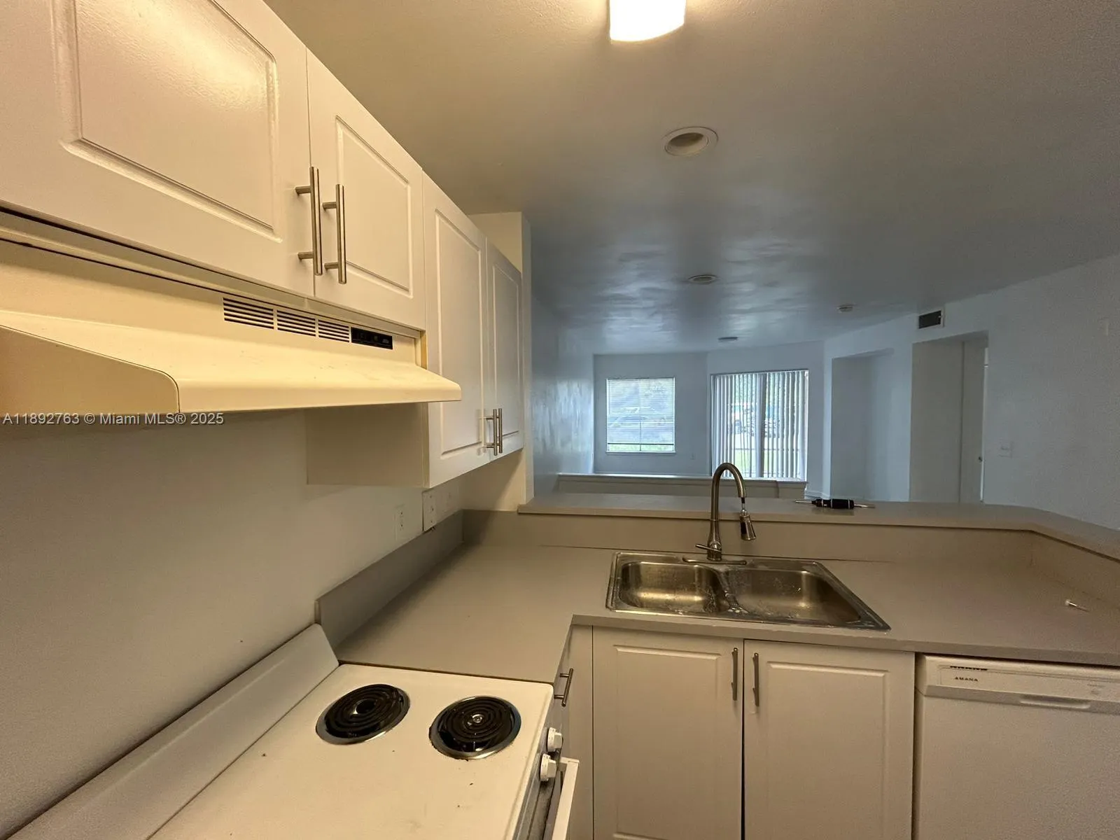 4815 Via Palm Lks, #1411