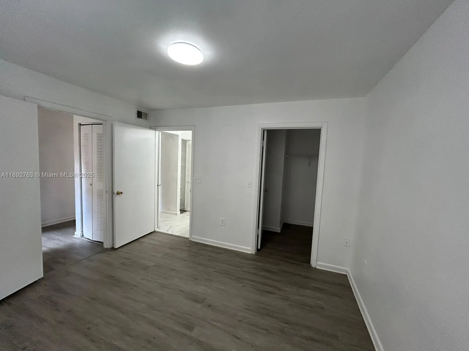 4815 Via Palm Lks, #1411