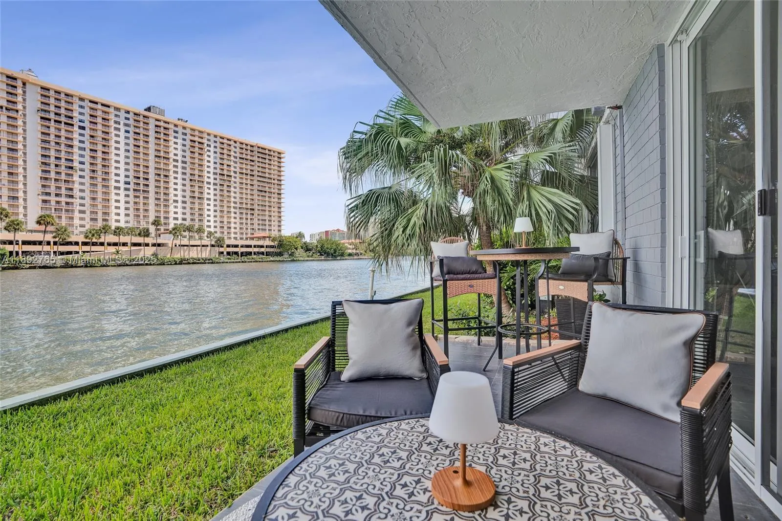 4000 NE 170 ST, #106