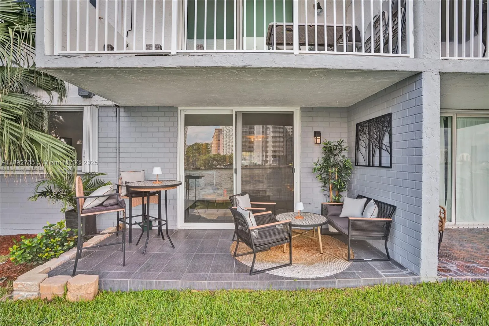 4000 NE 170 ST, #106