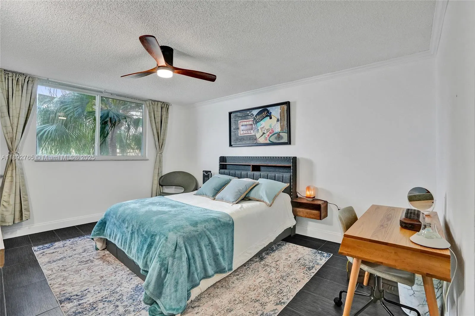 4000 NE 170 ST, #106