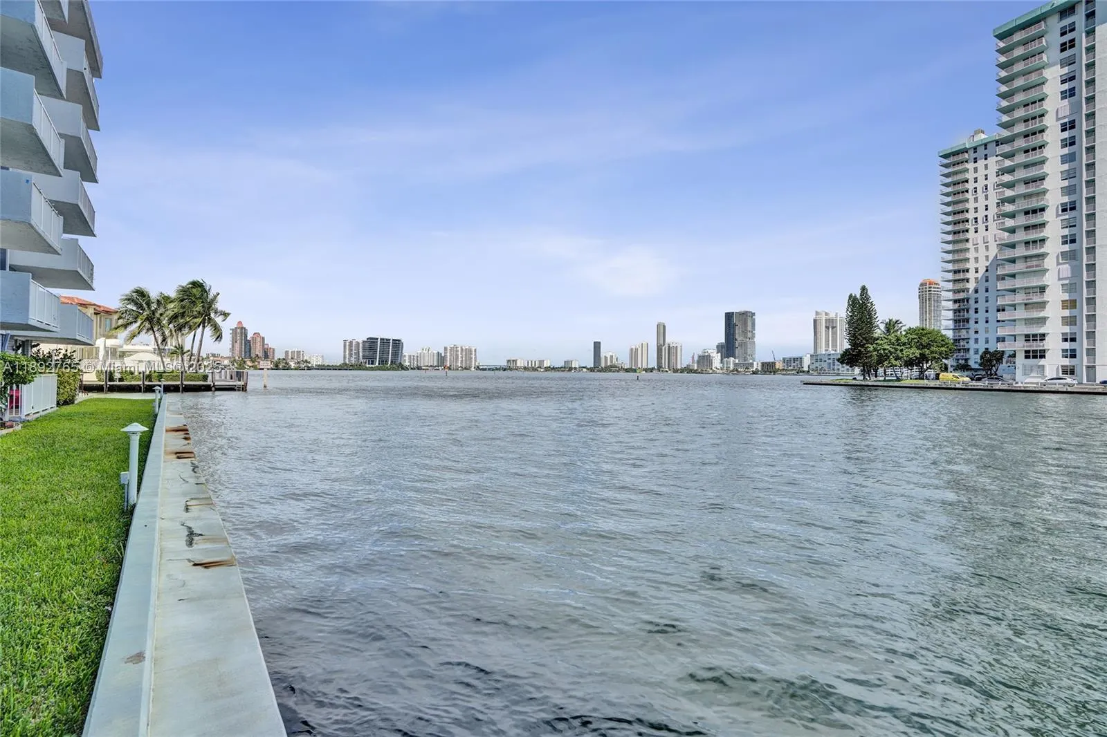 4000 NE 170 ST, #106