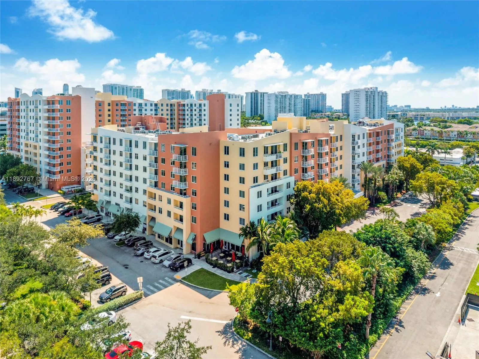 2775 NE 187th St, #309