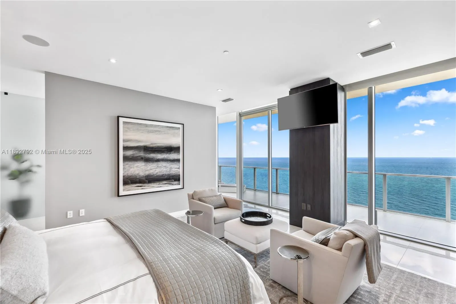 2200 N Ocean Blvd, #S2301