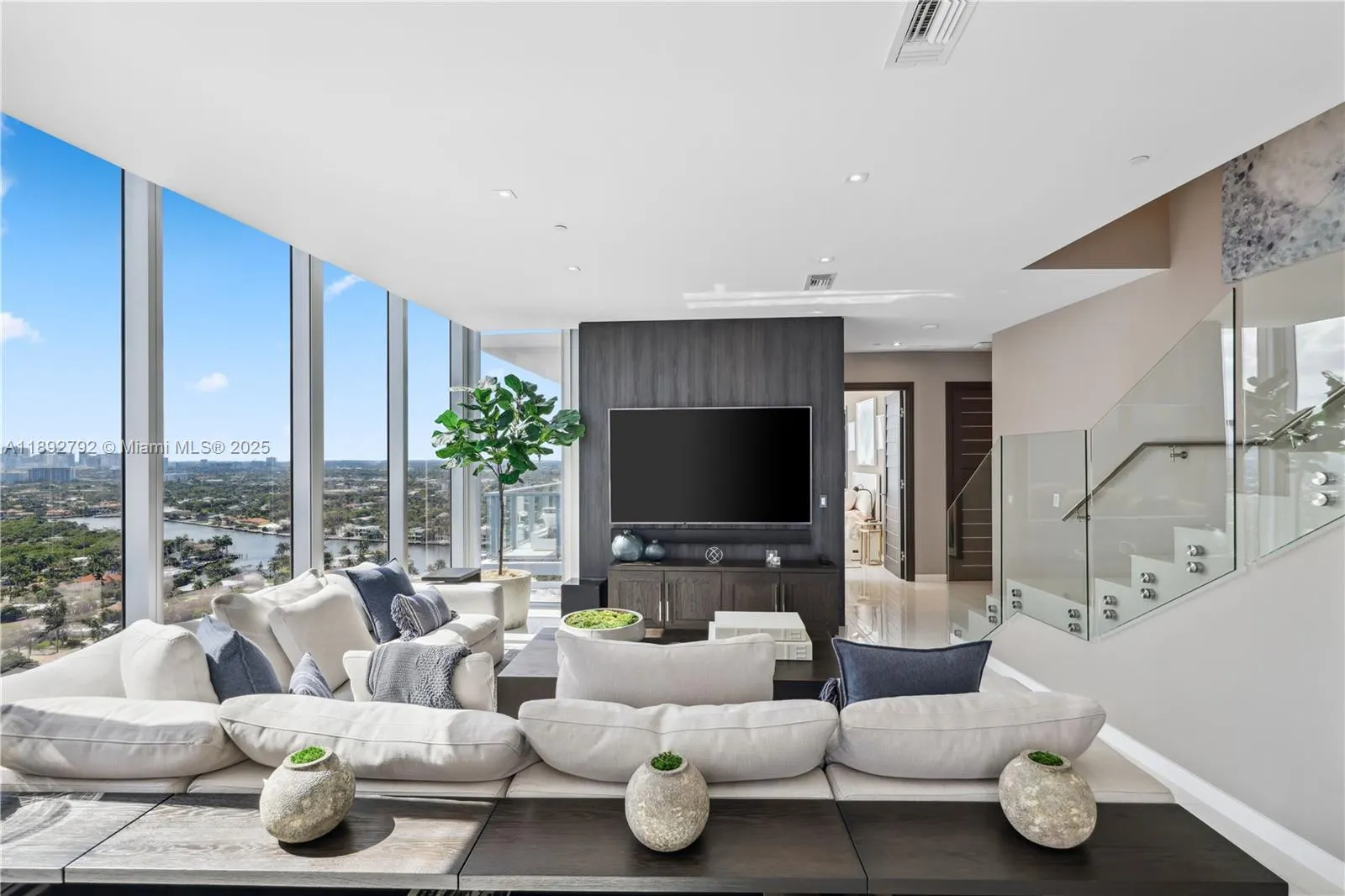 2200 N Ocean Blvd, #S2301