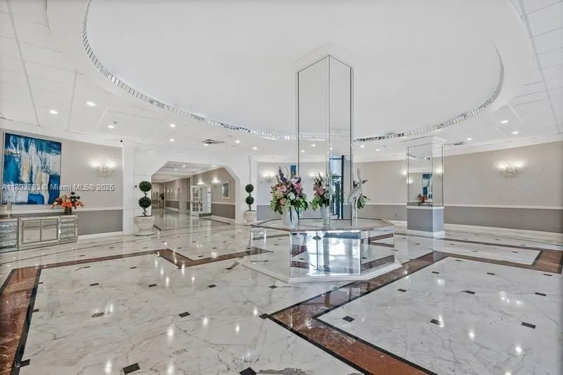 3800 S Ocean Dr, #410