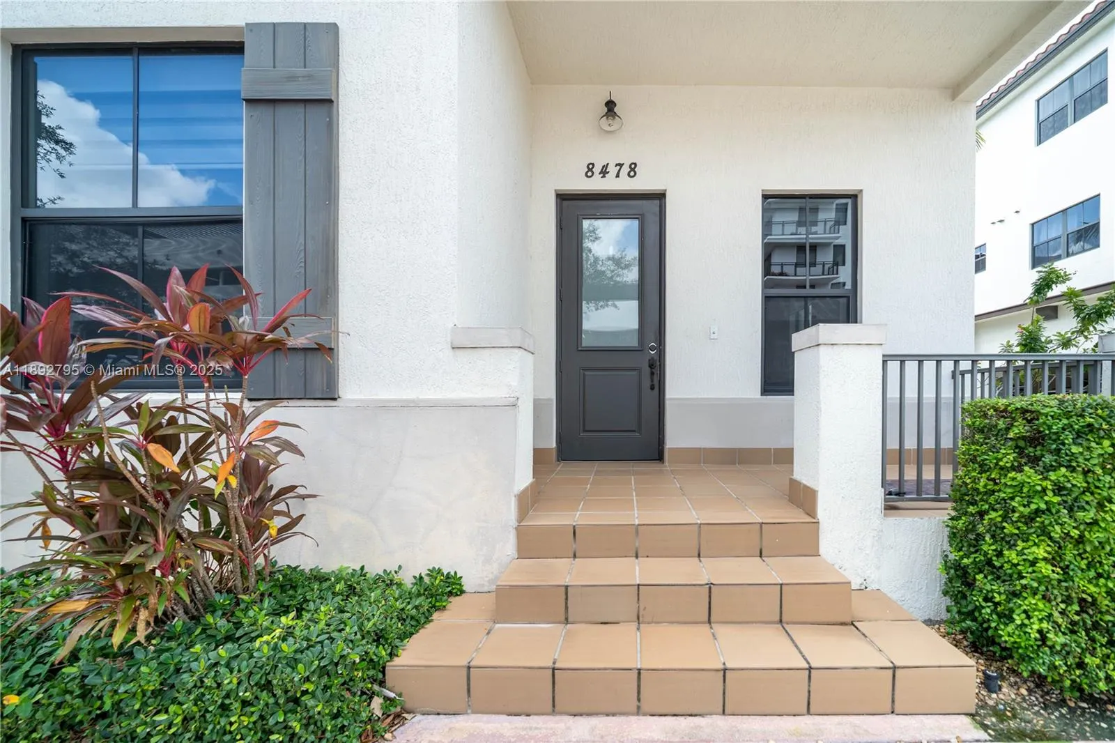 8478 NW 52nd St, #8478