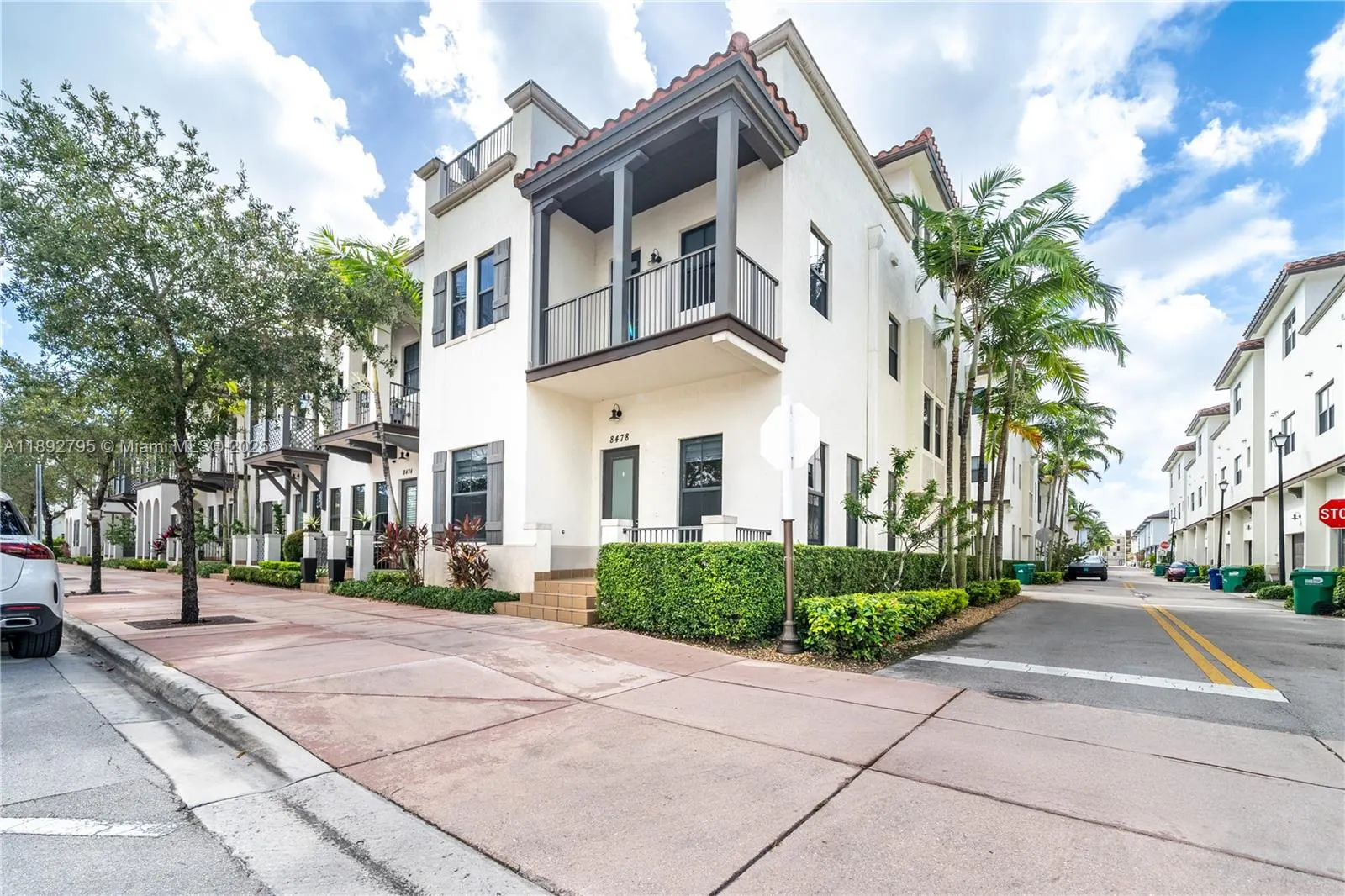 8478 NW 52nd St, #8478