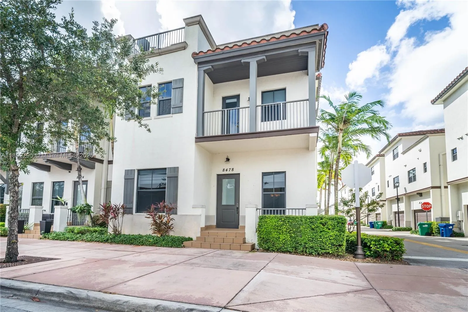 8478 NW 52nd St, #8478